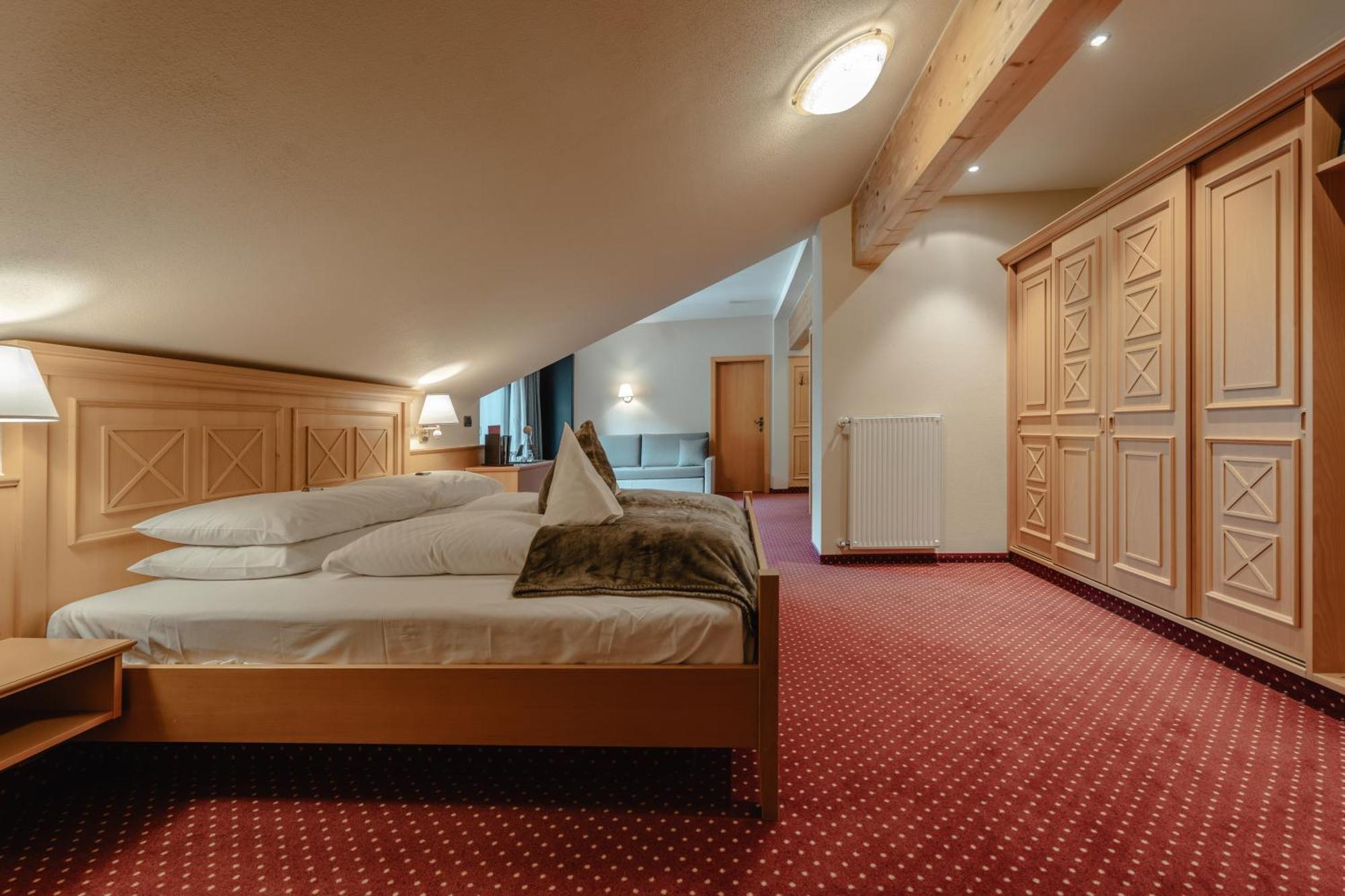Triple Room Balcony,1557935845:JPEG
